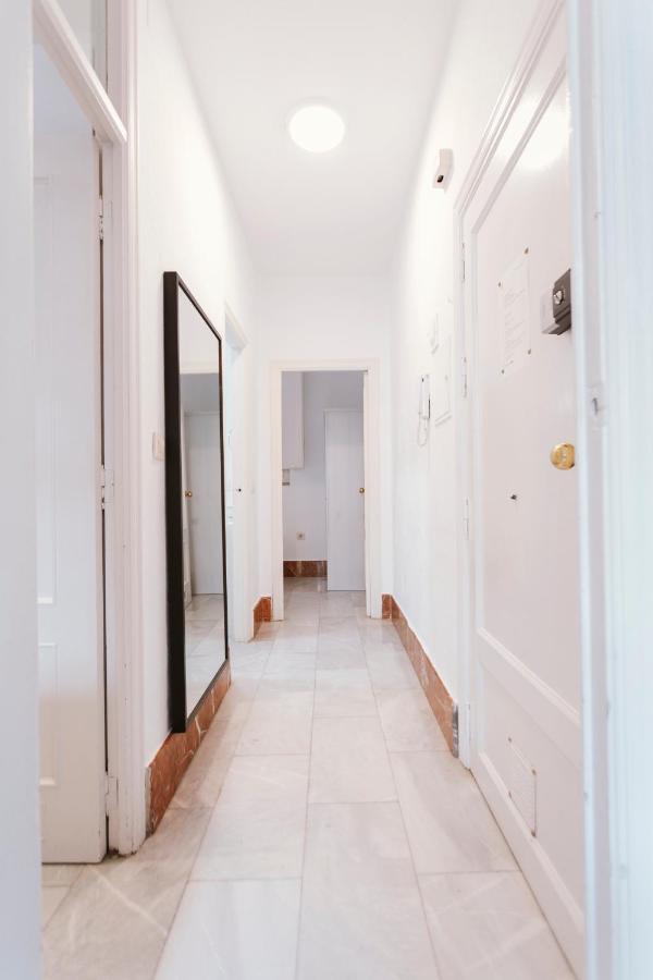 Апартаменты Bright And Cozy-1Bd 1Bth & 2Bd 1Bth- La Giralda Севилья Экстерьер фото