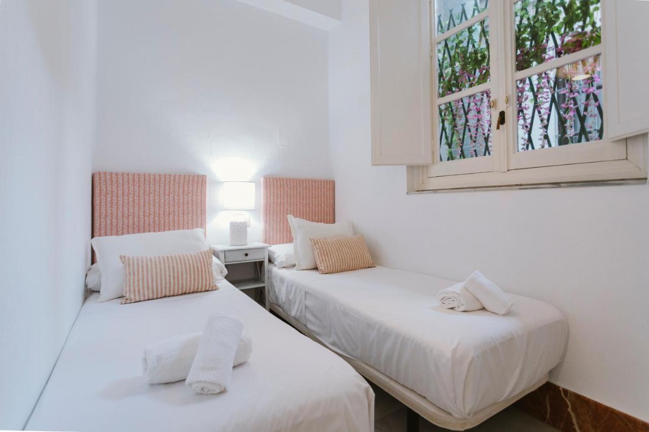 Апартаменты Bright And Cozy-1Bd 1Bth & 2Bd 1Bth- La Giralda Севилья Экстерьер фото